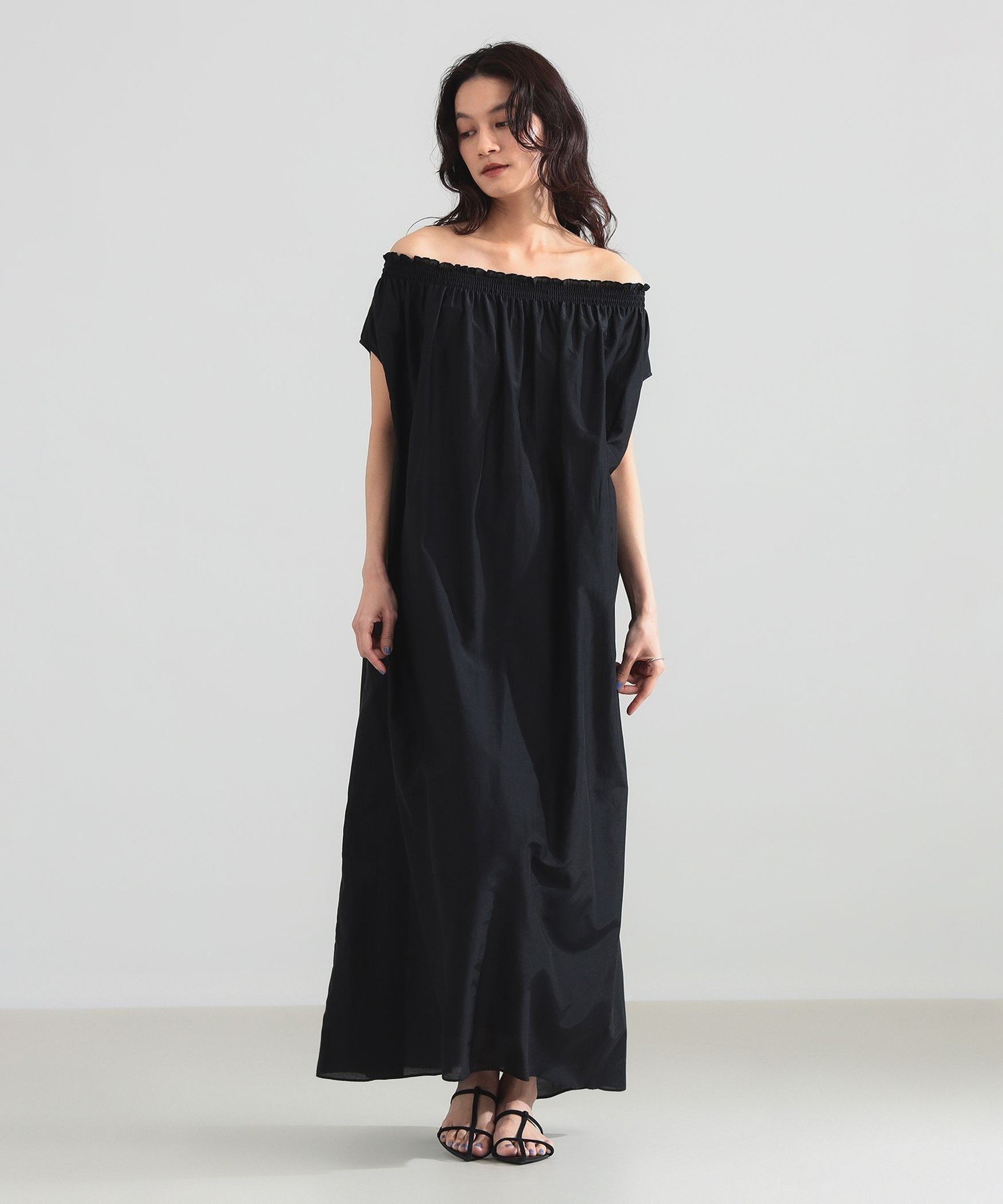 【デミルクス ビームス/Demi-Luxe BEAMS】のコットンシルク オフショルダー ワンピース インテリア・キッズ・メンズ・レディースファッション・服の通販 founy(ファウニー) 　ファッション　Fashion　レディースファッション　Fashion for Women　ワンピース　Dresses　シャーリング　Shirring, Ruched　シルク　Silk, 100% Silk　なめらか　Smooth, Silky Texture　ペチコート　Petticoat, Underskirt　リボン　Ribbon, Bow　リラックス　Relax, Relaxed Fit　エレガント 上品　Elegant　BLACK|ID: prp329100004972038 ipo3291000000037283672