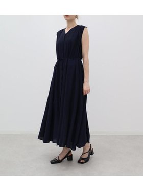 【ラシュッド/LASUD】のレーヨン混ウェーブタックワンピース 大人の最旬トレンドファッション＆コーディネート founy(ファウニー) ファッション Fashion レディースファッション Fashion for Women ワンピース Dresses ギャザー Gathered, Ruffled とろみ Fluid, Flowy Fabric ドレープ Drape, Draping Fabric ノースリーブ Sleeveless, No-Sleeve バランス Balance, Style Balance ペチコート Petticoat, Underskirt エレガント 上品 Elegant |ID:prp329100004972342