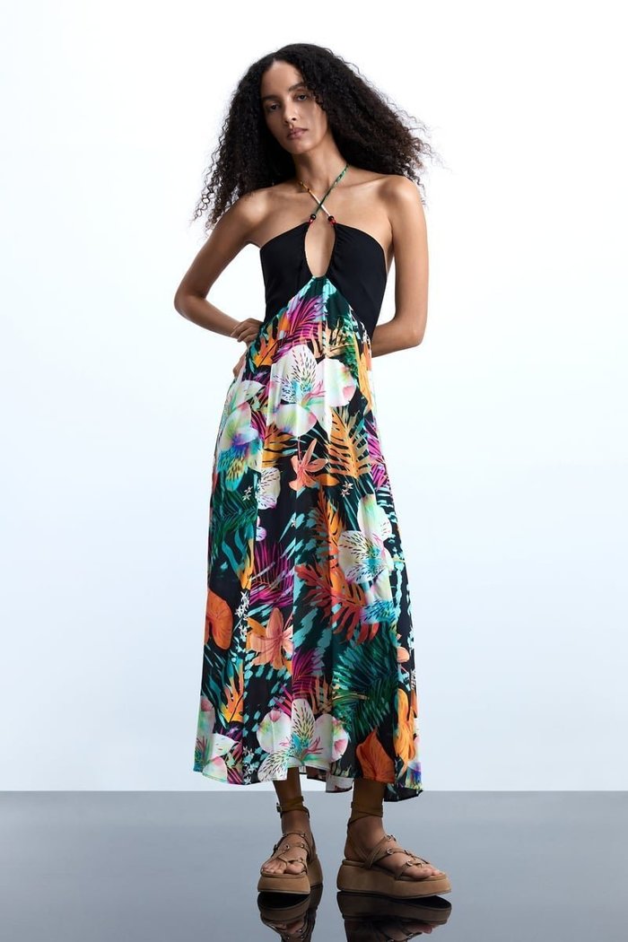 【デシグアル/Desigual】のトロピカルロングドレス インテリア・キッズ・メンズ・レディースファッション・服の通販 founy(ファウニー) https://founy.com/ ファッション Fashion レディースファッション Fashion for Women ワンピース Dresses フォーマル・パーティードレス・結婚式用ドレス Elegant & Casual Dresses カラフル Colorful Design シューズ Shoes, Footwear デニム Denim, Jeans Material ドレス Dress, One-Piece パターン Pattern, Design Print パッチワーク Patchwork, Mixed Fabric プリント Print, Printed Pattern メンズ Men's, Menswear リボン Ribbon, Bow ロング Long, Long-Length 無地 Plain, Solid Color |ID: prp329100004972494 ipo3291000000037285810