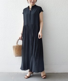 【シップス/SHIPS】のSHIPS any 手洗い可能 ドット バンドカラー フレンチ プリーツ ロング ワンピース 大人の最旬トレンドファッション＆コーディネート founy(ファウニー) ファッション Fashion レディースファッション Fashion for Women ワンピース Dresses 洗える Machine Washable サンダル Sandals, Summer Shoes シアー Sheer, See-Through ジャケット Jacket, Outerwear スタンド Stand Collar, Upright Stand スリーブ Sleeve, Long Sleeve / Short Sleeve トレンド Trend, Trending Now ドット Polka Dot, Dot Pattern 人気 Popular, Best Seller 長袖 Long Sleeve, Full Sleeve フレア Flare, Flared フレンチ French, French Style フロント Front, Front Design プリント Print, Printed Pattern プリーツ Pleats, Pleated ロング Long, Long-Length おすすめ Recommended / Our Picks 夏 Summer 旅行 Travel エレガント 上品 Elegant 2026年 2026 2026春夏・S/S Spring/Summer 2026 SS26 |ID:prp329100004972914