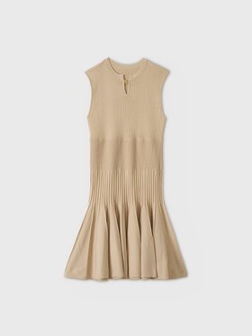 【エイミーイストワール/eimy istoire】のFLARE KNIT MINI DRESS 大人の最旬トレンドファッション＆コーディネート founy(ファウニー) ファッション Fashion レディースファッション Fashion for Women トップス・カットソー Cut & Sew Tops ニット Knit Tops & Sweaters ワンピース Dresses フォーマル・パーティードレス・結婚式用ドレス Elegant & Casual Dresses サンダル Sandals, Summer Shoes スニーカー Sneakers, Trainers ダウン Down, Puffer チャーム Charm, Pendant プリーツ Pleats, Pleated 再入荷 Restock / Back in Stock おすすめ Recommended / Our Picks エレガント 上品 Elegant |ID:prp329100004972990