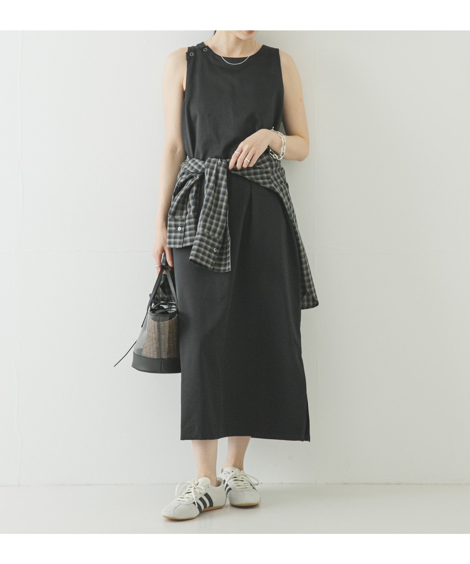 【アーバンリサーチ/URBAN RESEARCH】のNEW BALANCE NB GREY スリーブレスドレス インテリア・キッズ・メンズ・レディースファッション・服の通販 founy(ファウニー) 　ファッション　Fashion　レディースファッション　Fashion for Women　ワンピース　Dresses　フォーマル・パーティードレス・結婚式用ドレス　Elegant & Casual Dresses　シューズ　Shoes, Footwear　スポーツ　Sports, Activewear　ドレス　Dress, One-Piece　バランス　Balance, Style Balance　ボストン　Boston　ランニング　Running, Running Wear, Activewear, Jogging　S/S・春夏　SS, Spring/Summer, Warm Season　夏　Summer　2026年　2026　2026春夏・S/S　Spring/Summer 2026 SS26　ブラック|ID: prp329100004973149 ipo3291000000037288816