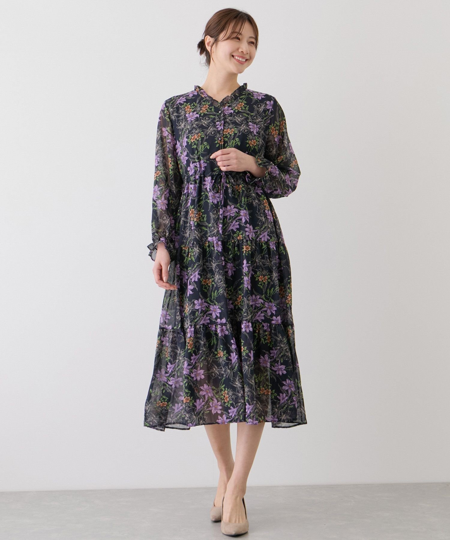 【ジャイロ/JAYRO】のフリルネック花柄ワンピース 大人の最旬トレンドファッション＆コーディネート founy(ファウニー) 　ファッション　Fashion　レディースファッション　Fashion for Women　ワンピース　Dresses　カーディガン　Cardigan, Knitwear　切替　Switching, Contrast Panel　サンダル　Sandals, Summer Shoes　ジャケット　Jacket, Outerwear　スニーカー　Sneakers, Trainers　ダウン　Down, Puffer　ティアード　Tiered, Tiered Style　ティアードワンピース　Tiered Dress, Flared Dress　デニム　Denim, Jeans Material　フェミニン　Feminine, Girly　フラワー　Flower, Floral　フリル　Frill, Ruffle　プリント　Print, Printed Pattern　ポケット　Pocket, Pocket Detail　リボン　Ribbon, Bow　ロング　Long, Long-Length　おすすめ　Recommended / Our Picks　エレガント 上品　Elegant　 other-1|ID: prp329100004973153 ipo3291000000037288847