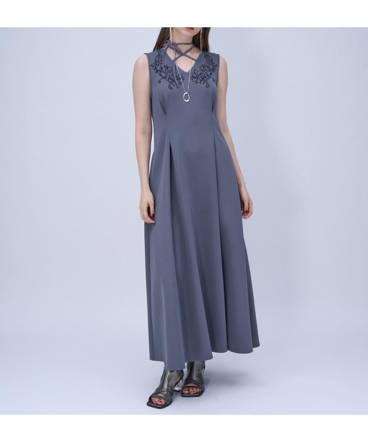 【ハレ/HARE】のシシュウデザインワンピース インテリア・キッズ・メンズ・レディースファッション・服の通販 founy(ファウニー) 　ファッション　Fashion　レディースファッション　Fashion for Women　ワンピース　Dresses　ウェーブ　Wavy Pattern　カットソー　Cut and Sewn Top　カーディガン　Cardigan, Knitwear　ショート　Short, Short Length　ジャケット　Jacket, Outerwear　ストレート　Straight, Straight Cut　ノースリーブ　Sleeveless, No-Sleeve　パール　Pearl, Pearl Accent　ビジュー　Bijou, Jewel-like Accent　フラワー　Flower, Floral　メッシュ　Mesh, Net Fabric　リラックス　Relax, Relaxed Fit　おすすめ　Recommended / Our Picks　エレガント 上品　Elegant　ブルーパープル82|ID: prp329100004973158 ipo3291000000037288907