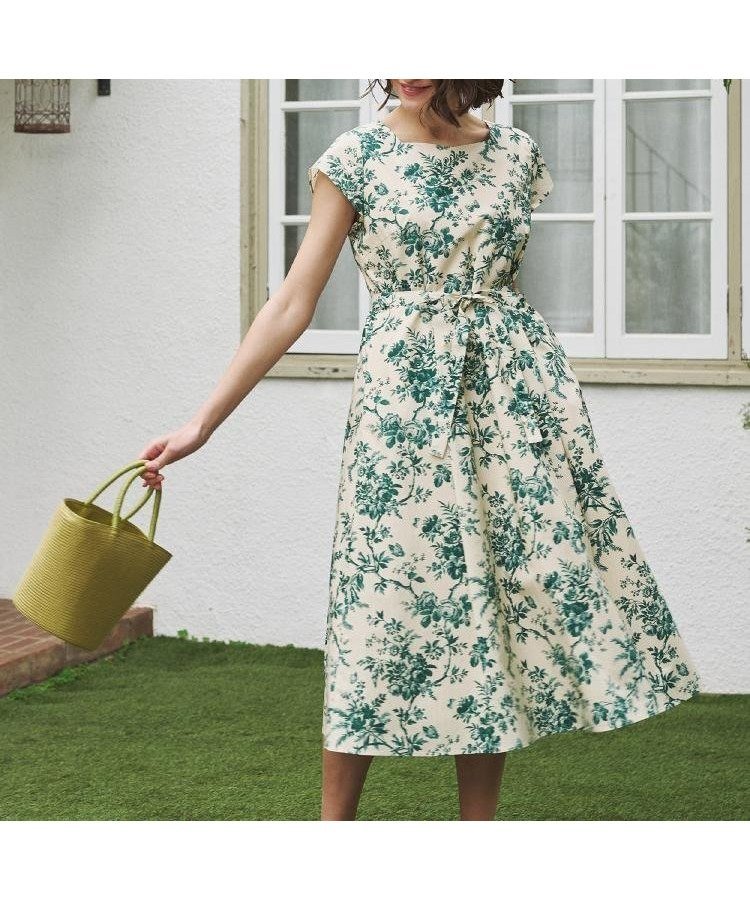 【ローラアシュレイ/LAURA ASHLEY】の【洗える/コットン100%/3colors/同柄アイテムあり】ウォールド ガーデン柄ワンピース インテリア・キッズ・メンズ・レディースファッション・服の通販 founy(ファウニー) 　ファッション　Fashion　レディースファッション　Fashion for Women　ワンピース　Dresses　春　Spring　洗える　Machine Washable　カーディガン　Cardigan, Knitwear　ガーデン　Garden, Gardening　サンダル　Sandals, Summer Shoes　スニーカー　Sneakers, Trainers　スマート　Smart, Elegant　スリーブ　Sleeve, Long Sleeve / Short Sleeve　デコルテ　Décolleté, Neckline　フレンチ　French, French Style　ボタニカル　Botanical, Floral Pattern　ポケット　Pocket, Pocket Detail　リボン　Ribbon, Bow　S/S・春夏　SS, Spring/Summer, Warm Season　おすすめ　Recommended / Our Picks　夏　Summer　旅行　Travel　グリーン|ID: prp329100004973228 ipo3291000000037289265