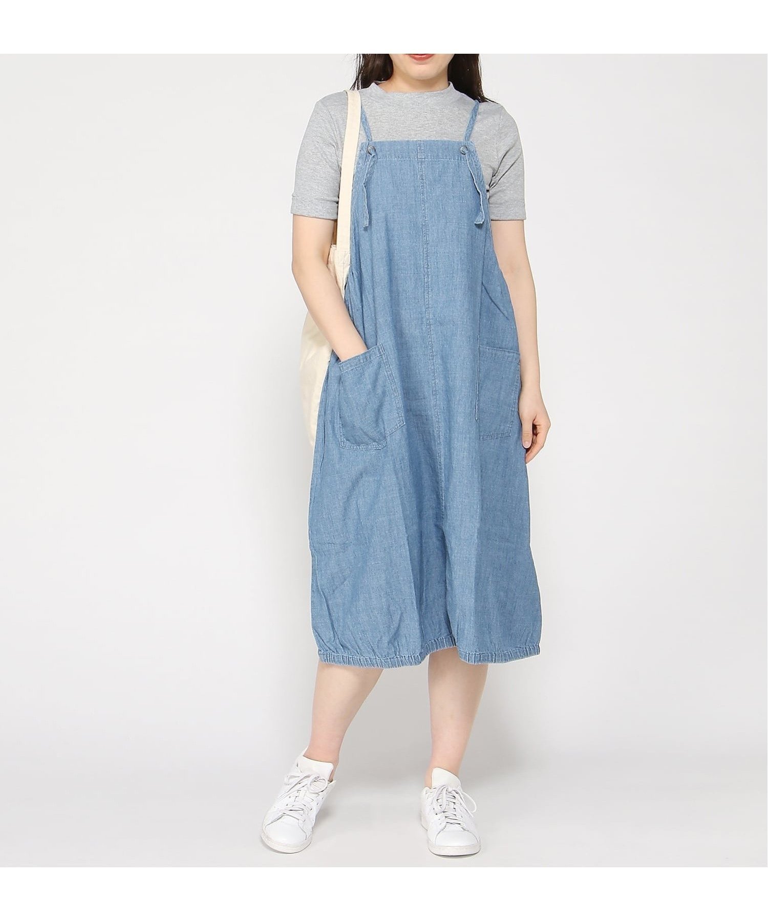 【クラウドナイン/cloudnine】のcloudnine/累計9万枚突破 ワンピースとしても クラウドナインの定番 バルーンワンピースエプロン インテリア・キッズ・メンズ・レディースファッション・服の通販 founy(ファウニー) 　ファッション　Fashion　レディースファッション　Fashion for Women　ワンピース　Dresses　お家時間・ステイホーム　Stay Home / At Home　インディゴ　Indigo Denim　キャミソール　Camisole, Spaghetti Strap Top　デニム　Denim, Jeans Material　ワーク　Workwear, Utility Style　定番　Standard, Basic Item　80 ブルー(インディゴ)|ID: prp329100004973459 ipo3291000000037290191