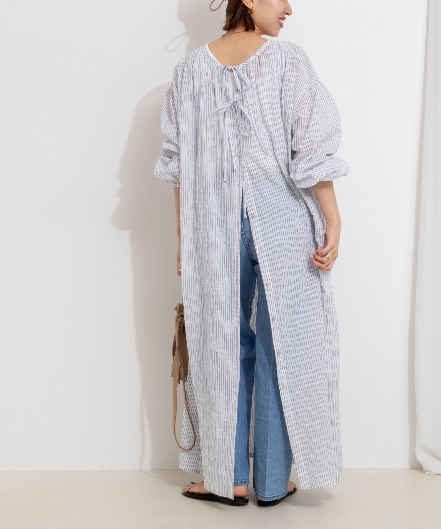 【ノーリーズ/NOLLEY'S】のウォッシャブルシャーリングストライプ2WAYギャザーワンピース インテリア・キッズ・メンズ・レディースファッション・服の通販 founy(ファウニー) 　ファッション　Fashion　レディースファッション　Fashion for Women　ワンピース　Dresses　春　Spring　秋　Autumn　ギャザー　Gathered, Ruffled　シャーリング　Shirring, Ruched　フロント　Front, Front Design　リボン　Ribbon, Bow　ロング　Long, Long-Length　おすすめ　Recommended / Our Picks　2026年　2026　2026春夏・S/S　Spring/Summer 2026 SS26　ホワイト系4|ID: prp329100004973646 ipo3291000000037290932