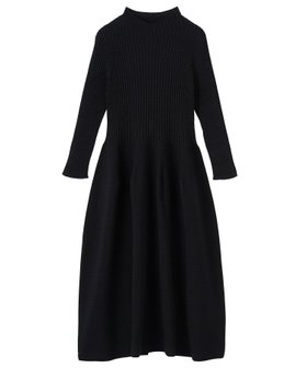 【ランバンコレクション/LANVIN COLLECTION】の12ゲージ リブケーブル ガーターホールワンピース 大人の最旬トレンドファッション＆コーディネート founy(ファウニー) ファッション Fashion レディースファッション Fashion for Women ワンピース Dresses チェック Check, Plaid, Tartan フィット Fit, Slim Fit フォルム Silhouette, Form ホールガーメント WholeGarment, Seamless Knit おすすめ Recommended / Our Picks エレガント 上品 Elegant |ID:prp329100004973753