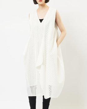 【ゴム/gomme】のアシンメトリーレースワンピース 大人の最旬トレンドファッション＆コーディネート founy(ファウニー) ファッション Fashion レディースファッション Fashion for Women ワンピース Dresses カーディガン Cardigan, Knitwear ショート Short, Short Length スニーカー Sneakers, Trainers ソックス Socks, Hosiery テレコ Ribbed, Rib Stitch フィット Fit, Slim Fit ポケット Pocket, Pocket Detail レース Lace, Lace Fabric |ID:prp329100004973846