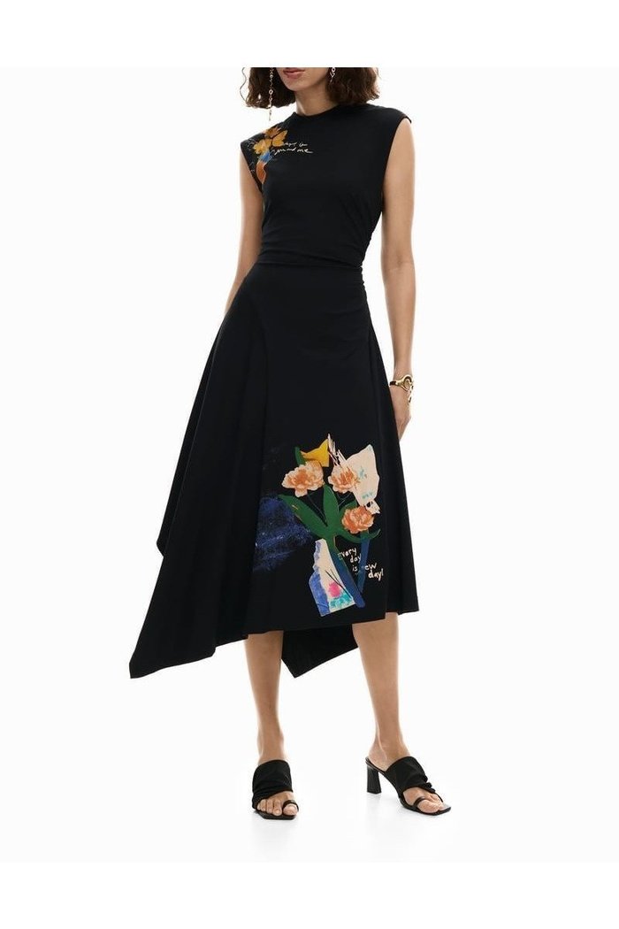 【デシグアル/Desigual】の花柄のアシンメトリードレス インテリア・キッズ・メンズ・レディースファッション・服の通販 founy(ファウニー) https://founy.com/ ファッション Fashion レディースファッション Fashion for Women ワンピース Dresses フォーマル・パーティードレス・結婚式用ドレス Elegant & Casual Dresses カラフル Colorful Design シューズ Shoes, Footwear デニム Denim, Jeans Material パターン Pattern, Design Print パッチワーク Patchwork, Mixed Fabric プリント Print, Printed Pattern メンズ Men's, Menswear |ID: prp329100004973980 ipo3291000000037292176