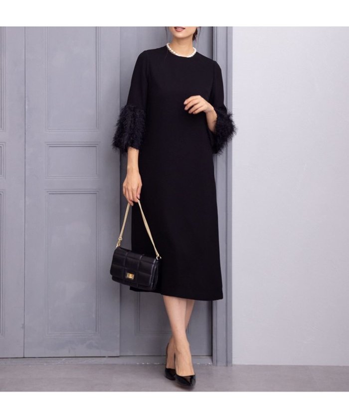 【レリアン/LEILIAN】の【フォーマル】ノーカラーワンピース インテリア・キッズ・メンズ・レディースファッション・服の通販 founy(ファウニー) https://founy.com/ ファッション Fashion レディースファッション Fashion for Women ワンピース Dresses おすすめ Recommended / Our Picks アクセサリー Fashion Accessories シンプル Simple, Minimal フェイクファー Faux Fur, Imitation Fur フェミニン Feminine, Girly フォーマル Formal, Dressy ポケット Pocket, Pocket Detail ラグジュアリー Luxury, Elegant ロング Long, Long-Length 冬 Winter / This Winter |ID: prp329100004974033 ipo3291000000037292355