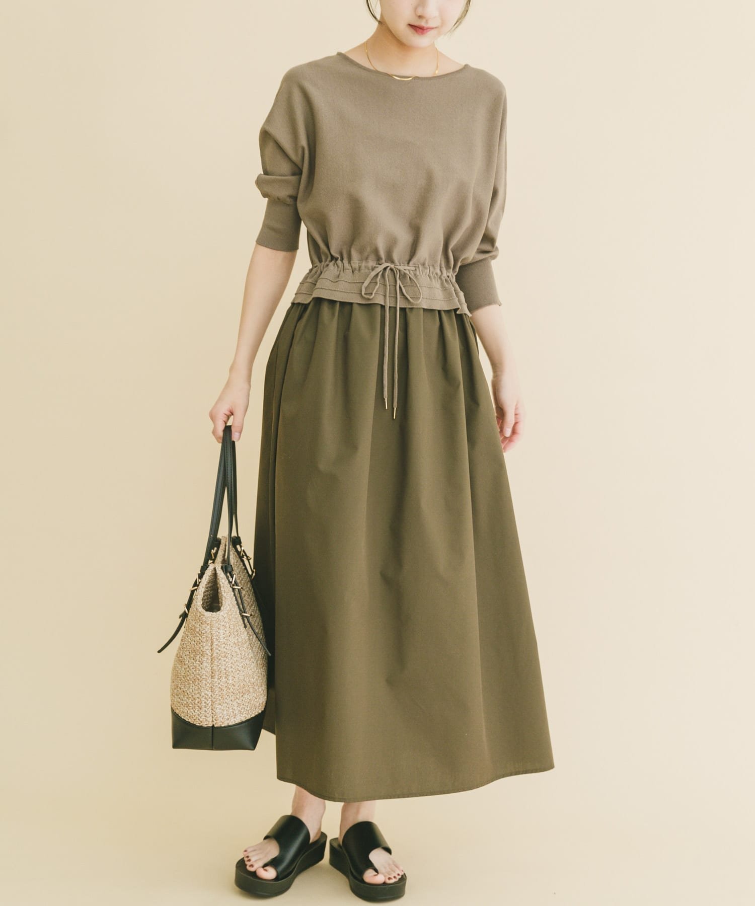 【アイテムズアーバンリサーチ/ITEMS URBAN RESEARCH】のニットドッキングワンピース インテリア・キッズ・メンズ・レディースファッション・服の通販 founy(ファウニー) 　ファッション　Fashion　レディースファッション　Fashion for Women　ワンピース　Dresses　2026年　2026　2026春夏・S/S　Spring/Summer 2026 SS26　シンプル　Simple, Minimal　ドローストリング　Drawstring, Pull Cord　人気　Popular, Best Seller　夏　Summer　S/S・春夏　SS, Spring/Summer, Warm Season　ベージュ系その他|ID: prp329100004974089 ipo3291000000037292532