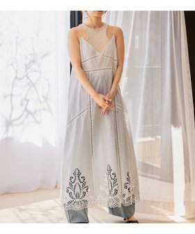 【ミスティ ウーマン/mysty woman】のカットワークレースキャミワンピース 大人の最旬トレンドファッション＆コーディネート founy(ファウニー) ファッション Fashion レディースファッション Fashion for Women ワンピース Dresses キャミソールワンピース Camisole Dresses おすすめ Recommended / Our Picks キャミワンピース Cami Dress, Slip Dress スカラップ Scallop, Scalloped Edge レース Lace, Lace Fabric ロング Long, Long-Length ワーク Workwear, Utility Style エレガント 上品 Elegant 羽織 Haori, Light Jacket |ID:prp329100004974105