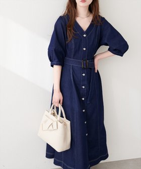 【ナチュラルクチュール/natural couture】のストレッチデニムベルト付きワンピース 大人の最旬トレンドファッション＆コーディネート founy(ファウニー) ファッション Fashion レディースファッション Fashion for Women ワンピース Dresses ベルト&ウエストマーク Belts & Waist Accessories アクセサリー Fashion Accessories イヤリング Earrings インナー Innerwear 春 Spring カットソー Cut and Sewn Top サンダル Sandals, Summer Shoes シンプル Simple, Minimal ストレッチ Stretch, Stretchy Fabric スニーカー Sneakers, Trainers タートルネック Turtleneck, High Neck デコルテ Décolleté, Neckline デニム Denim, Jeans Material ネックレス Necklace, Pendant Necklace フェミニン Feminine, Girly ペチコート Petticoat, Underskirt ポケット Pocket, Pocket Detail リラックス Relax, Relaxed Fit 再入荷 Restock / Back in Stock 旅行 Travel エレガント 上品 Elegant 2026年 2026 2026春夏・S/S Spring/Summer 2026 SS26 |ID:prp329100004974116