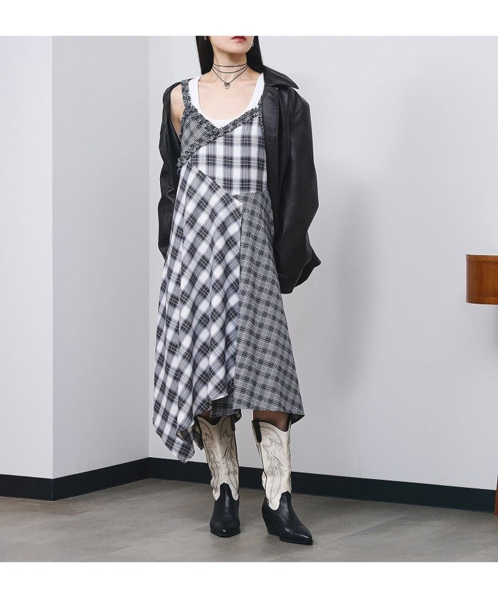 【ローズバッド/ROSE BUD】のMIXED CHECK DRESS インテリア・キッズ・メンズ・レディースファッション・服の通販 founy(ファウニー) https://founy.com/ ファッション Fashion レディースファッション Fashion for Women ワンピース Dresses フォーマル・パーティードレス・結婚式用ドレス Elegant & Casual Dresses タートル Turtleneck, Turtle Collar チェック Check, Plaid, Tartan パターン Pattern, Design Print フェミニン Feminine, Girly フリル Frill, Ruffle 冬 Winter / This Winter |ID: prp329100004974120 ipo3291000000037292648