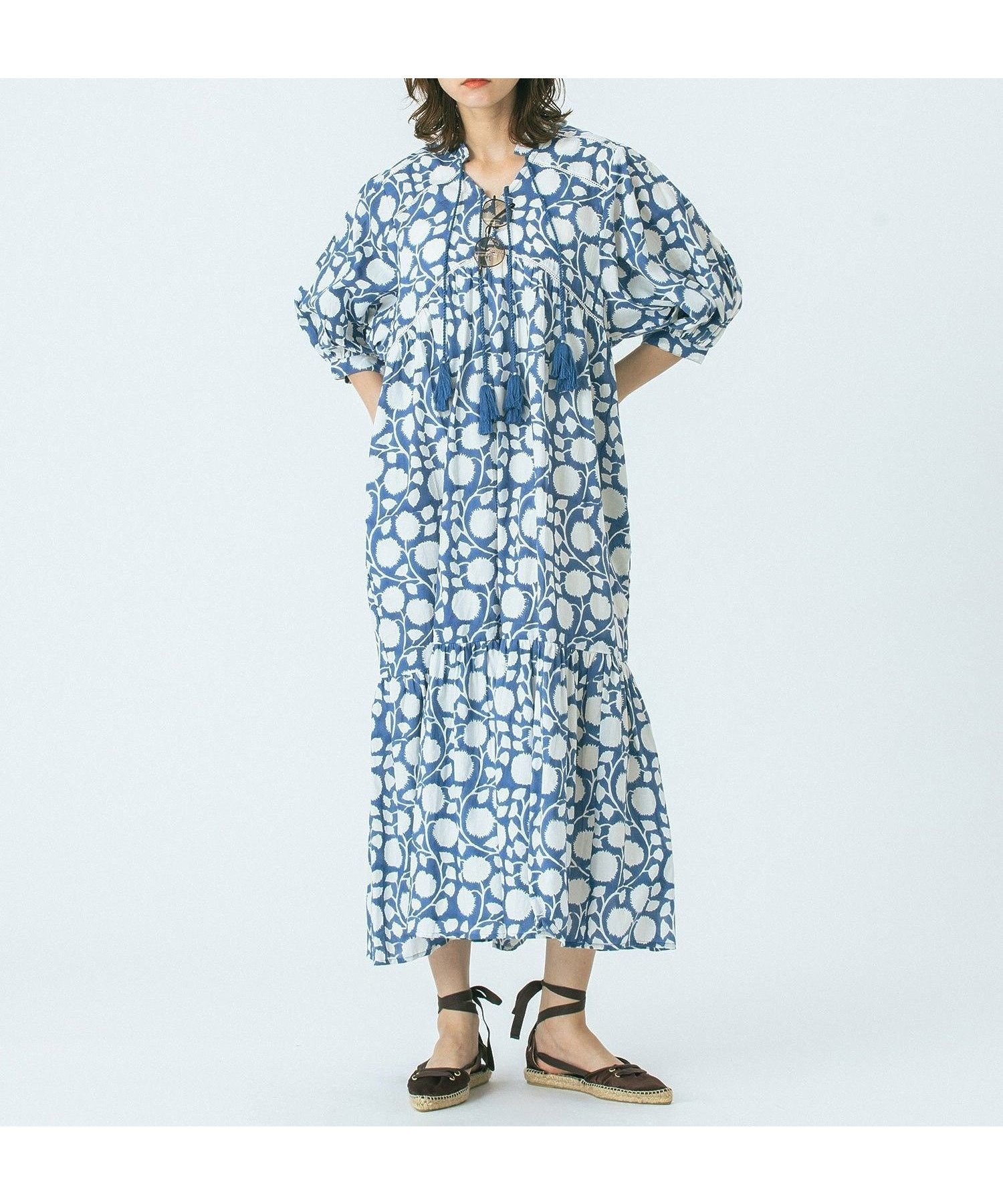 【ローズバッド/ROSE BUD】のBLOCK PRINT SMOCK OP インテリア・キッズ・メンズ・レディースファッション・服の通販 founy(ファウニー) 　ファッション　Fashion　レディースファッション　Fashion for Women　ワンピース　Dresses　アクセサリー　Fashion Accessories　インド　Indian Textile　ヴィンテージ　Vintage Style　コレクション　Collection, Seasonal Line　サンダル　Sandals, Summer Shoes　スニーカー　Sneakers, Trainers　スモック　Smock, Smock Dress　時計　Watch, Wristwatch　ネップ　Nepp, Slub Yarn　人気　Popular, Best Seller　ブロック　Block, Solid Block Pattern　プリント　Print, Printed Pattern　モダン　Modern, Contemporary　リゾート　Resort, Vacation Style　ルーズ　Loose, Oversized　ワイド　Wide, Wide Fit　おすすめ　Recommended / Our Picks　夏　Summer　BLUE|ID: prp329100004974121 ipo3291000000037292654