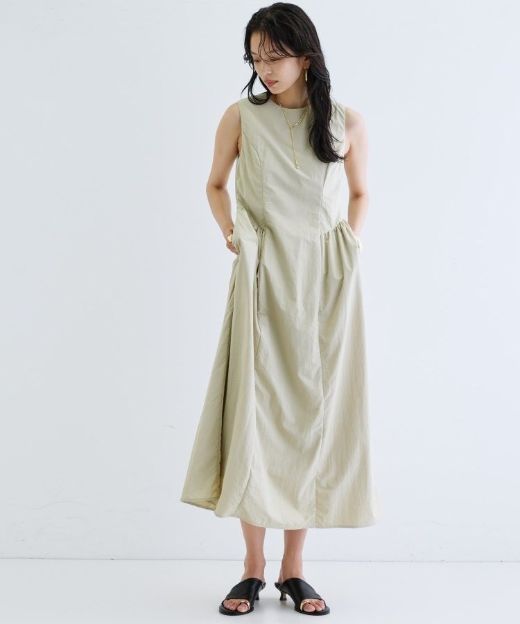 【その他のブランド/Other】のナイロンタスランワンピース インテリア・キッズ・メンズ・レディースファッション・服の通販 founy(ファウニー) 　ファッション　Fashion　レディースファッション　Fashion for Women　ワンピース　Dresses　ギャザー　Gathered, Ruffled　シューズ　Shoes, Footwear　シンプル　Simple, Minimal　スニーカー　Sneakers, Trainers　スマート　Smart, Elegant　バランス　Balance, Style Balance　フィット　Fit, Slim Fit　フォルム　Silhouette, Form　ベージュ|ID: prp329100004974166 ipo3291000000037292792