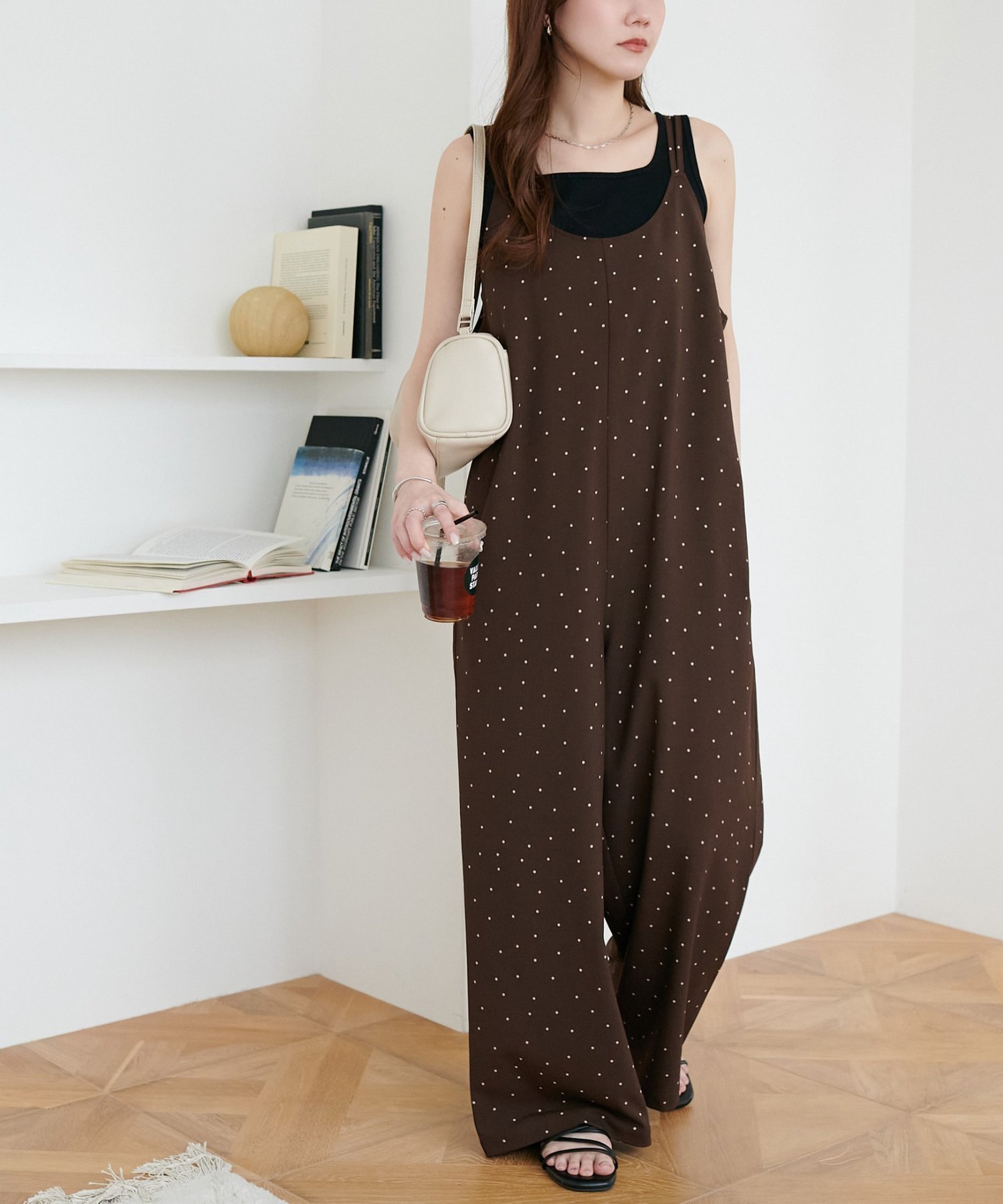 【ディスコート/Discoat】のとろみサロペット インテリア・キッズ・メンズ・レディースファッション・服の通販 founy(ファウニー) 　ファッション　Fashion　レディースファッション　Fashion for Women　ワンピース　Dresses　サロペット&オールインワン　Dungarees & Jumpsuit Styles　インナー　Innerwear　春　Spring　カーディガン　Cardigan, Knitwear　キャップ　Cap, Baseball Cap　コンパクト　Compact, Small Size　サロペット　Overalls, Salopette　ジャケット　Jacket, Outerwear　スニーカー　Sneakers, Trainers　とろみ　Fluid, Flowy Fabric　タンク　Tank Top, Sleeveless Top　タートルネック　Turtleneck, High Neck　ダウン　Down, Puffer　バランス　Balance, Style Balance　リラックス　Relax, Relaxed Fit　ロング　Long, Long-Length　ワイド　Wide, Wide Fit　ワンポイント　One Point, Statement Accent　A/W・秋冬　Autumn/Winter　S/S・春夏　SS, Spring/Summer, Warm Season　おすすめ　Recommended / Our Picks　夏　Summer　エレガント 上品　Elegant　ブラウンその他1|ID: prp329100004974183 ipo3291000000037292844