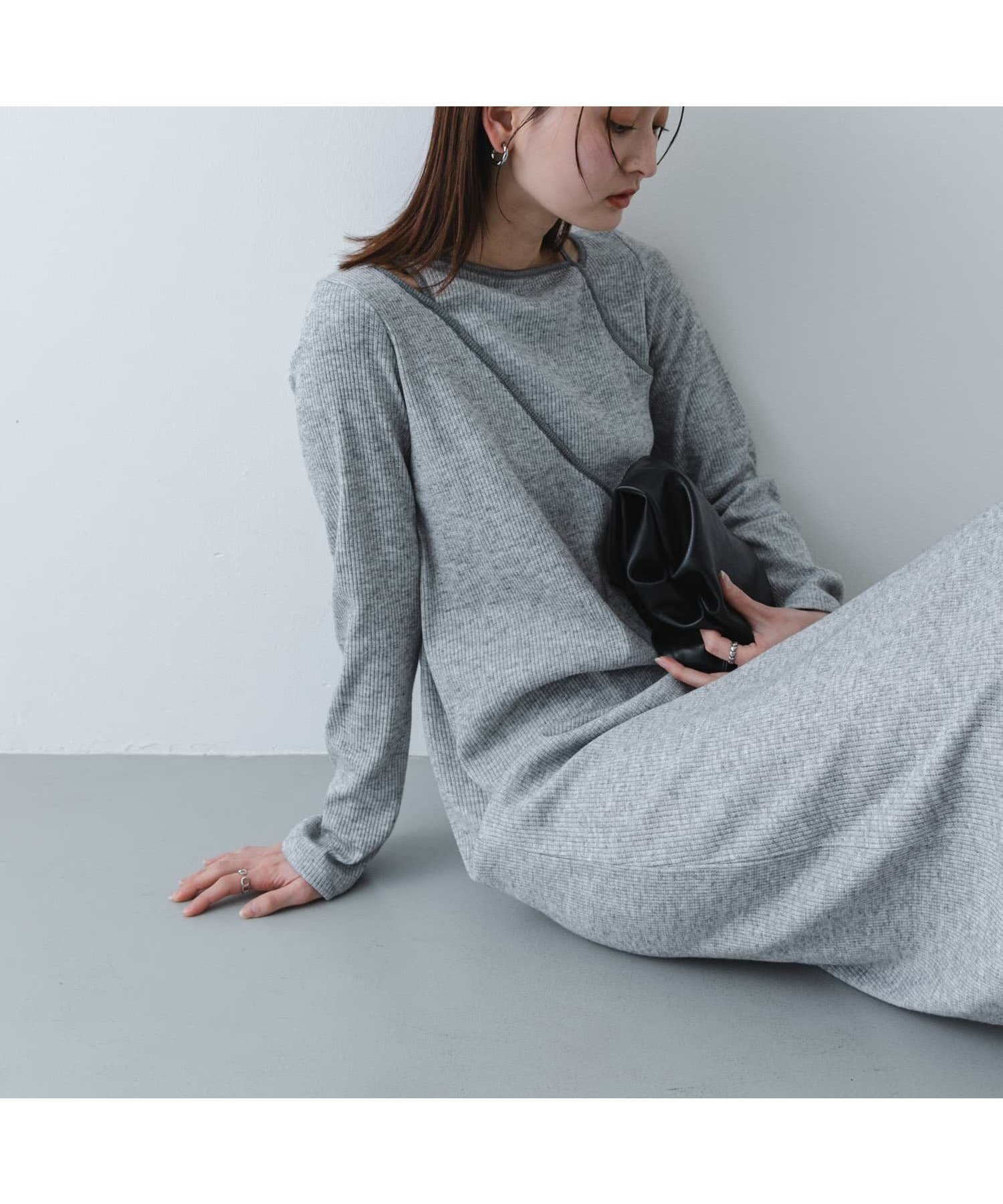 【センスオブプレイス/SENSE OF PLACE by URBAN RESEARCH】のレイヤードデザインリブワンピース インテリア・キッズ・メンズ・レディースファッション・服の通販 founy(ファウニー) 　ファッション　Fashion　レディースファッション　Fashion for Women　ワンピース　Dresses　アシンメトリー　Asymmetrical Style　カットソー　Cut and Sewn Top　シンプル　Simple, Minimal　スリット　Slit, Slit Detail　パイピング　Piping, Trim Design　モダン　Modern, Contemporary　ワンポイント　One Point, Statement Accent　S/S・春夏　SS, Spring/Summer, Warm Season　夏　Summer　2026年　2026　2026春夏・S/S　Spring/Summer 2026 SS26　ライトグレー|ID: prp329100004974196 ipo3291000000037292897