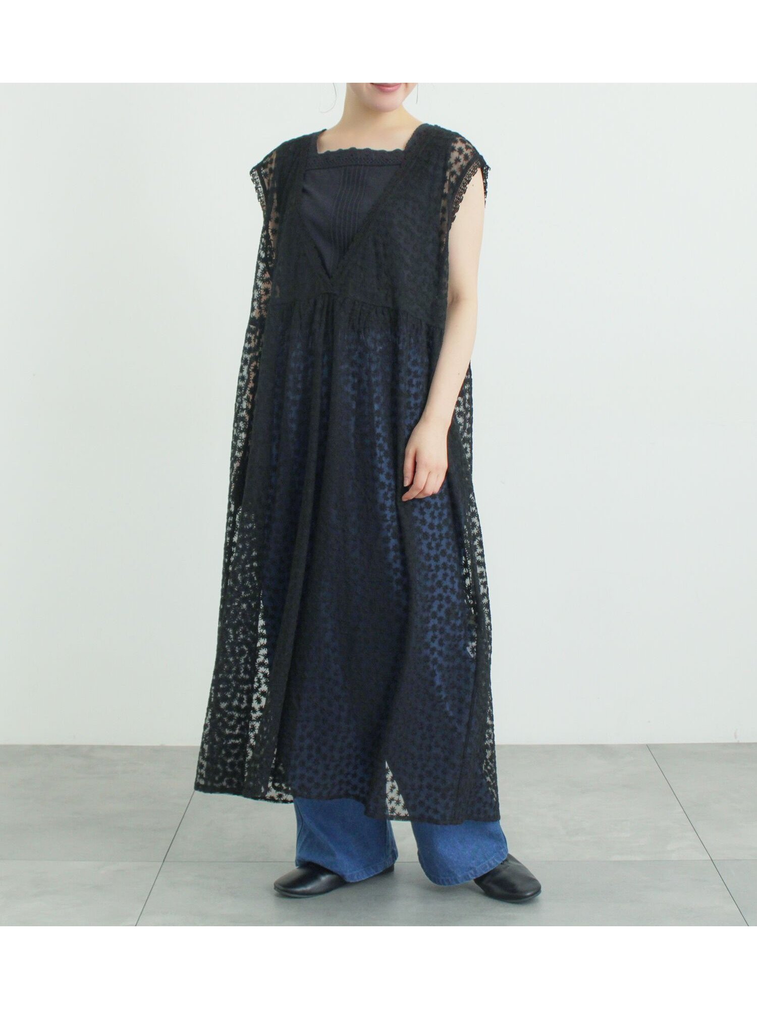 【サマンサモスモス/Samansa Mos2】のチュール刺繍前後2WAYノースリワンピース インテリア・キッズ・メンズ・レディースファッション・服の通販 founy(ファウニー) 　ファッション　Fashion　レディースファッション　Fashion for Women　ワンピース　Dresses　おすすめ　Recommended / Our Picks　チュール　Tulip, Tulip Motif　デニム　Denim, Jeans Material　ブラック|ID: prp329100004974209 ipo3291000000037292951