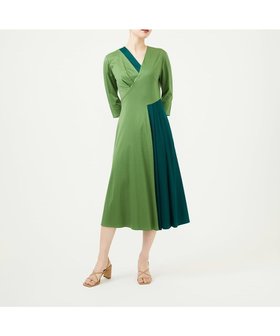 【シビラ/SYBILLA】のバイカラージャージードレス 大人の最旬トレンドファッション＆コーディネート founy(ファウニー) ファッション Fashion レディースファッション Fashion for Women ワンピース Dresses フォーマル・パーティードレス・結婚式用ドレス Elegant & Casual Dresses アンダー Underwear Essentials ドレス Dress, One-Piece ドレープ Drape, Draping Fabric フィット Fit, Slim Fit フレア Flare, Flared エレガント 上品 Elegant 冬 Winter / This Winter 夏 Summer 春 Spring 秋 Autumn |ID:prp329100004974292