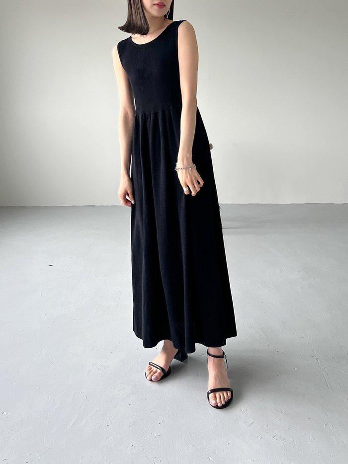 【オル/Olu】のバックシャンノースリニットワンピース インテリア・キッズ・メンズ・レディースファッション・服の通販 founy(ファウニー) https://founy.com/ ファッション Fashion レディースファッション Fashion for Women ワンピース Dresses ニットワンピース Knit Dresses シンプル Simple, Minimal フロント Front, Front Design 夏 Summer |ID: prp329100004974300 ipo3291000000037293275
