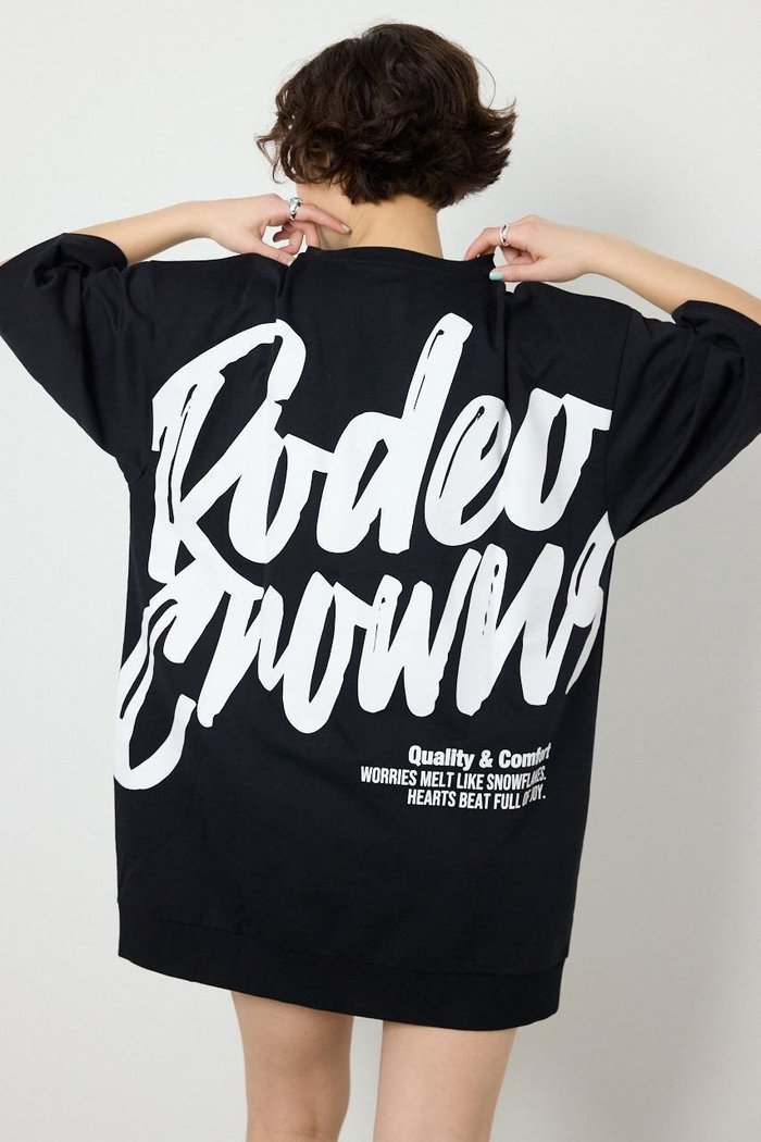 【ロデオクラウンズワイドボウル/RODEO CROWNS WIDE BOWL】のペイントロゴハーフスリーブワンピース インテリア・キッズ・メンズ・レディースファッション・服の通販 founy(ファウニー) https://founy.com/ ファッション Fashion レディースファッション Fashion for Women ワンピース Dresses おすすめ Recommended / Our Picks グラフィック Graphic, Graphic Design スリーブ Sleeve, Long Sleeve / Short Sleeve ハーフ Half, Half-Length パッチ Patch, Appliqué フロント Front, Front Design プリント Print, Printed Pattern ボトム Bottoms, Lower Wear ポケット Pocket, Pocket Detail |ID: prp329100004974325 ipo3291000000037293360