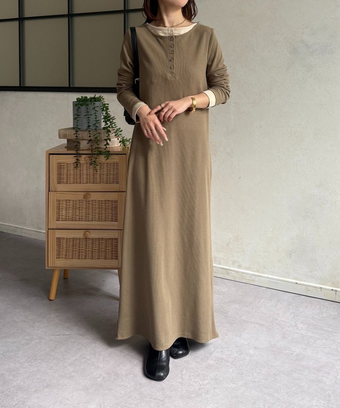 【ゼヴォン/Thevon】のカットリブレイヤードヘンリーネックワンピース インテリア・キッズ・メンズ・レディースファッション・服の通販 founy(ファウニー) https://founy.com/ ファッション Fashion レディースファッション Fashion for Women ワンピース Dresses サンダル Sandals, Summer Shoes スニーカー Sneakers, Trainers トレンド Trend, Trending Now ロング Long, Long-Length 再入荷 Restock / Back in Stock おすすめ Recommended / Our Picks 2026年 2026 2026春夏・S/S Spring/Summer 2026 SS26 |ID: prp329100004974354 ipo3291000000037293456