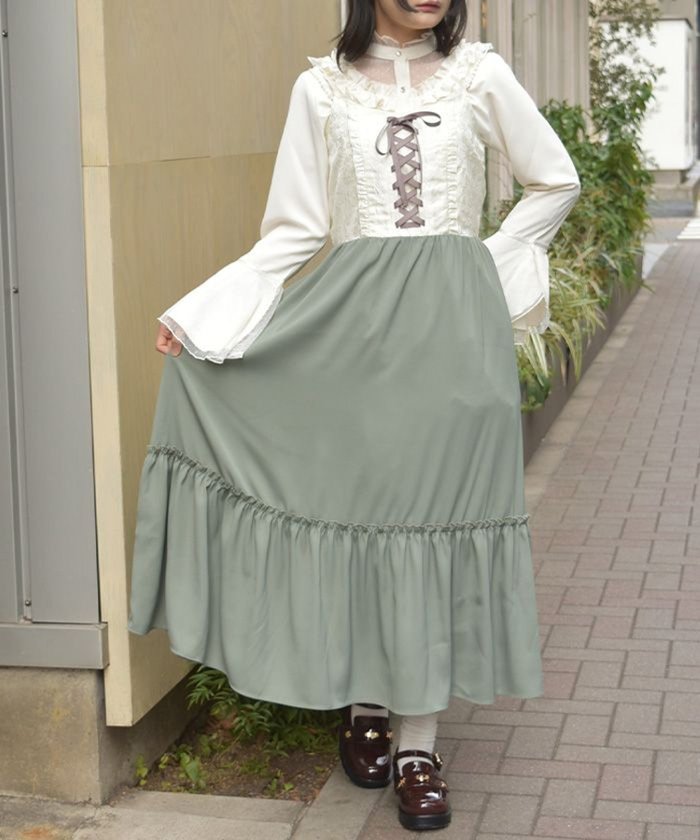 【アクシーズファム/axes femme】のジャカード切替キャミワンピース インテリア・キッズ・メンズ・レディースファッション・服の通販 founy(ファウニー) https://founy.com/ ファッション Fashion レディースファッション Fashion for Women ワンピース Dresses キャミソールワンピース Camisole Dresses おすすめ Recommended / Our Picks キャミ Camisole, Cami Top キャミワンピース Cami Dress, Slip Dress クラシカル Classical, Vintage-Inspired ジャカード／ジャガード Jacquard, Woven Pattern ジャケット Jacket, Outerwear ジョーゼット Georgette, Semi-Sheer Fabric チェーン Chain, Chain Strap パール Pearl, Pearl Accent フラワー Flower, Floral レース Lace, Lace Fabric 切替 Switching, Contrast Panel |ID: prp329100004974471 ipo3291000000037293864