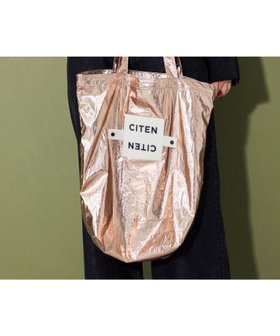 【シテン/CITEN】のCITEN クルクルパッチン メタリック トートバッグ 大人の最旬トレンドファッション＆コーディネート founy(ファウニー) ファッション Fashion レディースファッション Fashion for Women バッグ Bags トートバッグ Tote Bag, Large Shoulder Bag 人気 Popular, Best Seller フィット Fit, Slim Fit A/W・秋冬 Autumn/Winter |ID:prp329100004974548