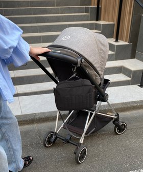 【スーパーサンクスボックス/SUPERTHANKS BOX / KIDS】のおむつポーチ ママショルダーバッグ 大人の最旬トレンドファッション＆コーディネート founy(ファウニー) ファッション Fashion キッズファッション Fashion for Kids キルティング Quilted, Quilting ショルダー Shoulder, Shoulder Strap 財布 Wallet, Purse 人気 Popular, Best Seller ポケット Pocket, Pocket Detail ポーチ Pouch, Small Case おすすめ Recommended / Our Picks |ID:prp329100004974612