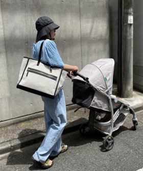 【スーパーサンクスボックス/SUPERTHANKS BOX / KIDS】のバイカラーキャンバスマザーズバッグ 大人の最旬トレンドファッション＆コーディネート founy(ファウニー) ファッション Fashion キッズファッション Fashion for Kids キャンバス Canvas, Canvas Fabric 軽量 Lightweight, Ultra Light スマート Smart, Elegant 財布 Wallet, Purse 手帳 Planner, Notebook フロント Front, Front Design ポケット Pocket, Pocket Detail おすすめ Recommended / Our Picks エレガント 上品 Elegant ビジネス 仕事 通勤 Business / Work / Commuting |ID:prp329100004974657