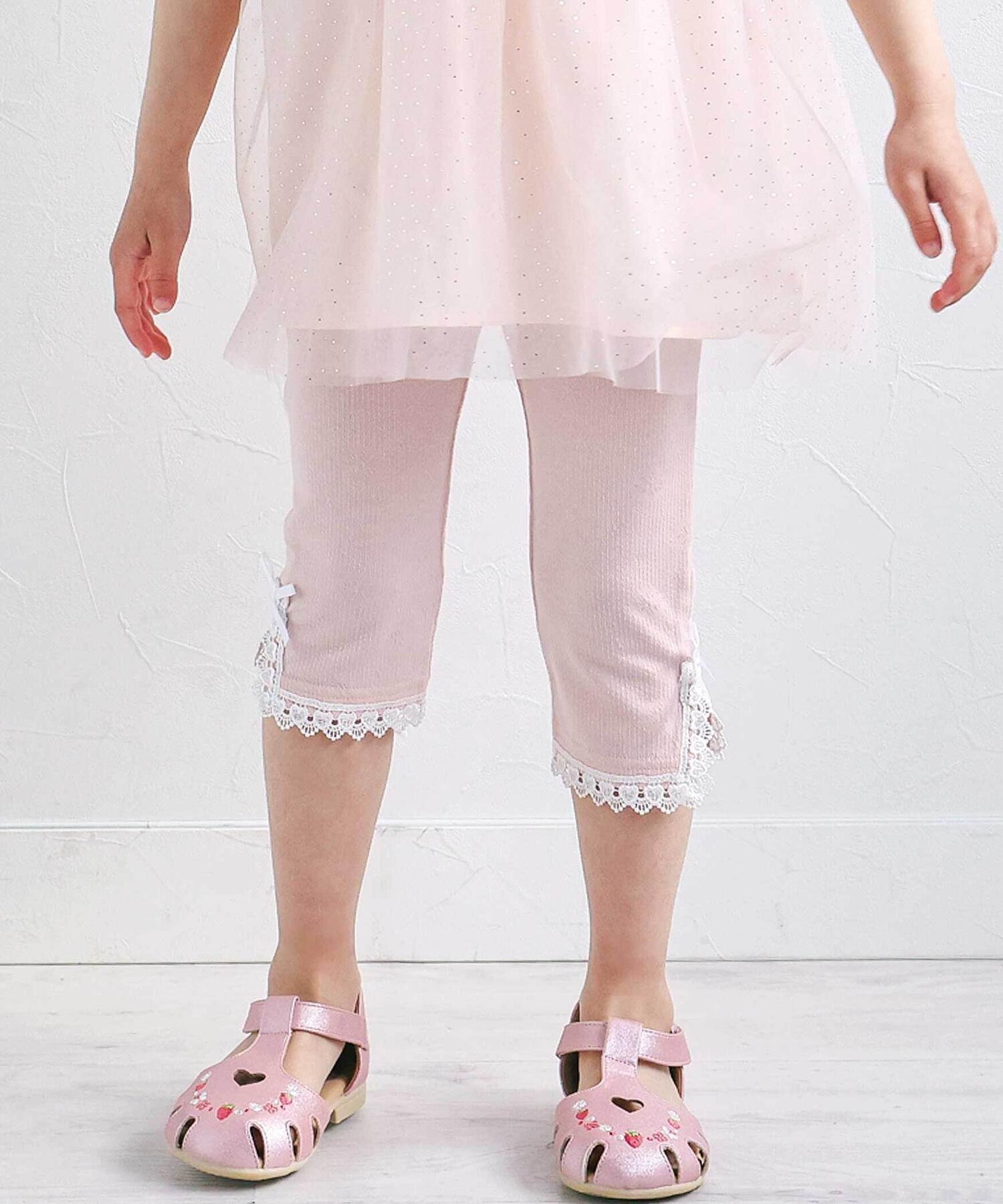 【ベベ オンライン ストア/BEBE ONLINE STORE / KIDS】の裾レース付き6分丈レギンス(80~130cm) 大人の最旬トレンドファッション＆コーディネート founy(ファウニー) 　ファッション　Fashion　キッズファッション　Fashion for Kids　春　Spring　コレクション　Collection, Seasonal Line　スリット　Slit, Slit Detail　チェック　Check, Plaid, Tartan　チュニック　Tunic, Long Top　フレンチ　French, French Style　ベーシック　Basic, Essential　モチーフ　Motif, Design Theme　リゾート　Resort, Vacation Style　リボン　Ribbon, Bow　レギンス　Leggings, Stretch Pants　レース　Lace, Lace Fabric　S/S・春夏　SS, Spring/Summer, Warm Season　夏　Summer　エレガント 上品　Elegant　2026年　2026　2026春夏・S/S　Spring/Summer 2026 SS26　 other-1|ID: prp329100004974705 ipo3291000000037295004