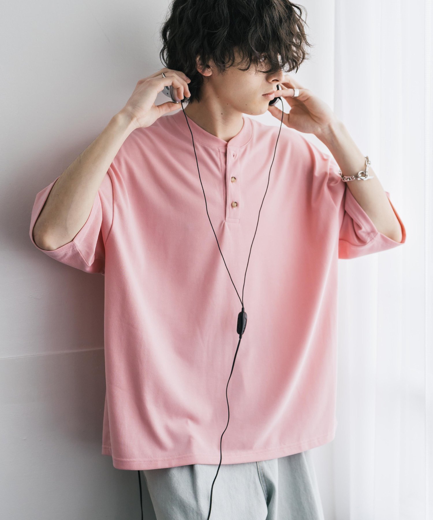 【ロッキーモンロー/Rocky Monroe】のAIR TEC+ 接触冷感・遮熱・UVカット 多機能ヘンリーネック半袖Tシャツ インテリア・キッズ・メンズ・レディースファッション・服の通販 founy(ファウニー) 　ファッション　Fashion　レディースファッション　Fashion for Women　トップス・カットソー　Cut & Sew Tops　シャツ・ブラウス・オフィスカジュアル　Elegant Blouses & Button-Ups　ロングTシャツ・Tシャツ　Longline T-Shirts & Tees　アウトドア　Outdoor Clothing　ウッド　Wooden Design　カットソー　Cut and Sewn Top　吸水　Absorbent, Quick-Dry　シンプル　Simple, Minimal　トレンド　Trend, Trending Now　バランス　Balance, Style Balance　ブロック　Block, Solid Block Pattern　半袖　Short Sleeve, Half Sleeve　ワイド　Wide, Wide Fit　再入荷　Restock / Back in Stock　夏　Summer　ピンク|ID: prp329100004974842 ipo3291000000037295518