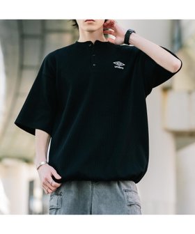 【ロッキーモンロー/Rocky Monroe】のUMBRO別注コラボ オーバーサイズ刺繍ワッフルヘンリーネックTシャツ 大人の最旬トレンドファッション＆コーディネート founy(ファウニー) ファッション Fashion レディースファッション Fashion for Women トップス・カットソー Cut & Sew Tops シャツ・ブラウス・オフィスカジュアル Elegant Blouses & Button-Ups ロングTシャツ・Tシャツ Longline T-Shirts & Tees アウトドア Outdoor Clothing コラボ Collaboration, Collab ショルダー Shoulder, Shoulder Strap シンプル Simple, Minimal スポーツ Sports, Activewear スポーティ Sporty, Casual Athletic ドロップ Drop Shoulder, Dropped Style ドローコード Drawcord, Drawstring Cord バランス Balance, Style Balance 別注 Limited Edition, Custom Order メンズ Men's, Menswear リラックス Relax, Relaxed Fit ワイド Wide, Wide Fit ワッフル Waffle, Waffle Knit 再入荷 Restock / Back in Stock おすすめ Recommended / Our Picks |ID:prp329100004974856