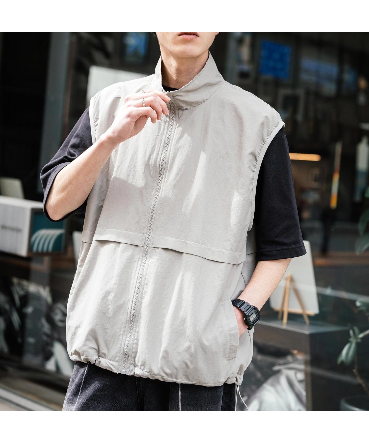 【ロッキーモンロー/Rocky Monroe】の裏メッシュスタンドネック前開きナイロンベスト インテリア・キッズ・メンズ・レディースファッション・服の通販 founy(ファウニー) 　ファッション　Fashion　レディースファッション　Fashion for Women　アウター　Coat / Outerwear Collection　トップス・カットソー　Cut & Sew Tops　ベスト&ジレ / 重ね着スタイル　Vests & Gilets　アウトドア　Outdoor Clothing　軽量　Lightweight, Ultra Light　シンプル　Simple, Minimal　ジップ　Zip, Zipper　スタンド　Stand Collar, Upright Stand　ドローコード　Drawcord, Drawstring Cord　パイピング　Piping, Trim Design　ベスト　Vest, Waistcoat　ベーシック　Basic, Essential　メッシュ　Mesh, Net Fabric　メンズ　Men's, Menswear　おすすめ　Recommended / Our Picks　グレー|ID: prp329100004974865 ipo3291000000037295620