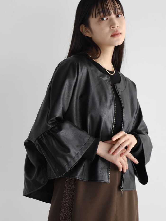 【ラシュッド/LASUD】のフリルスリーブショートブルゾン インテリア・キッズ・メンズ・レディースファッション・服の通販 founy(ファウニー) https://founy.com/ ファッション Fashion レディースファッション Fashion for Women アウター Coat / Outerwear Collection ブルゾンジャケット・スポーティアウター Blouson Jackets ショート Short, Short Length デニム Denim, Jeans Material フェイクレザー Faux Leather, PU Leather フリル Frill, Ruffle ブルゾン Blouson, Bomber Jacket リアル Real, Realistic エレガント 上品 Elegant |ID: prp329100004975011 ipo3291000000037296114