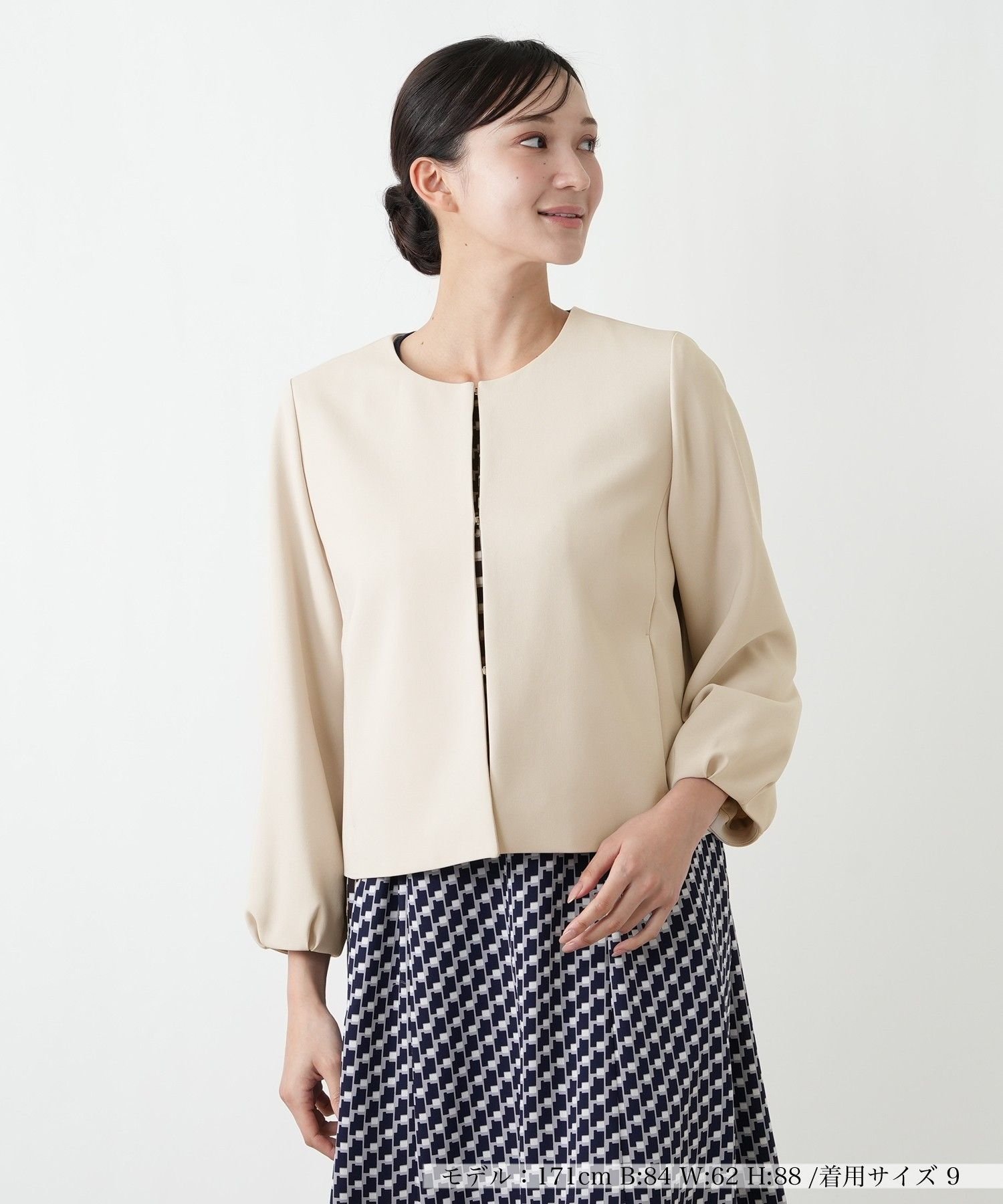 【レリアンプラスハウス/Leilian PLUS HOUSE】の【店舗人気】ノーカラージャケット インテリア・キッズ・メンズ・レディースファッション・服の通販 founy(ファウニー) 　ファッション　Fashion　レディースファッション　Fashion for Women　アウター　Coat / Outerwear Collection　レディースジャケット・軽アウター　Jackets　ノーカラージャケット / シンプル上品コーデ　Collarless Jackets　ジャケット　Jacket, Outerwear　スリーブ　Sleeve, Long Sleeve / Short Sleeve　セレモニー　Ceremony　トレンド　Trend, Trending Now　バルーン　Balloon, Balloon Silhouette　フェミニン　Feminine, Girly　ポケット　Pocket, Pocket Detail　エレガント 上品　Elegant　人気　Popular, Best Seller　春　Spring　ベージュ|ID: prp329100004975155 ipo3291000000037296672