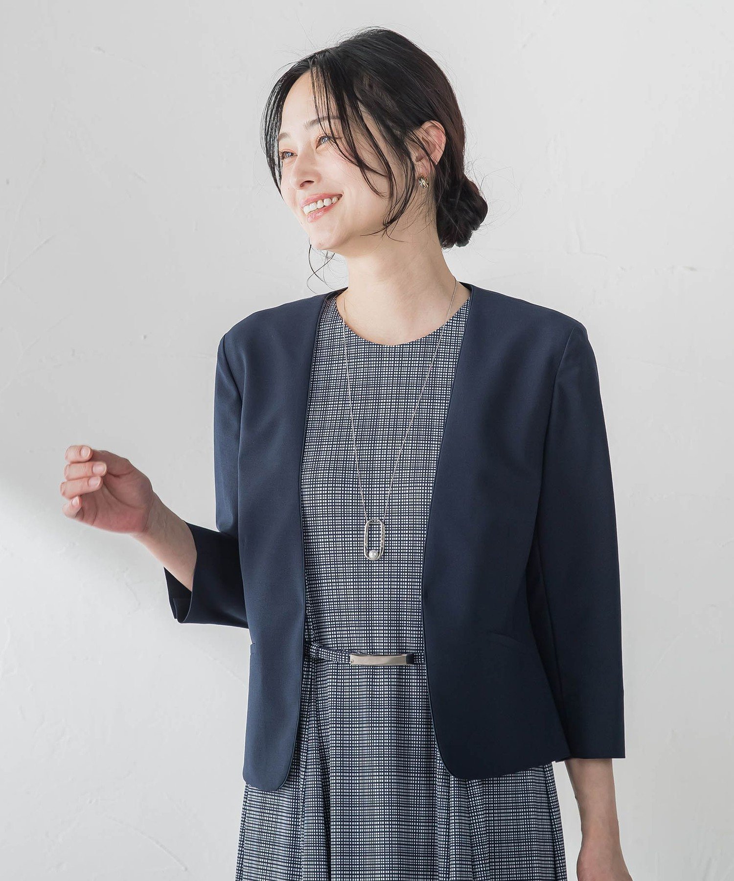 【ロートレ アモン/LAUTRE AMONT】のジャージーノーカラージャケット インテリア・キッズ・メンズ・レディースファッション・服の通販 founy(ファウニー) 　ファッション　Fashion　レディースファッション　Fashion for Women　アウター　Coat / Outerwear Collection　レディースジャケット・軽アウター　Jackets　ノーカラージャケット / シンプル上品コーデ　Collarless Jackets　春　Spring　コンパクト　Compact, Small Size　サテン　Satin, Glossy Fabric　シンプル　Simple, Minimal　ジャケット　Jacket, Outerwear　バランス　Balance, Style Balance　パイピング　Piping, Trim Design　ワイド　Wide, Wide Fit　S/S・春夏　SS, Spring/Summer, Warm Season　夏　Summer　エレガント 上品　Elegant　ビジネス 仕事 通勤　Business / Work / Commuting　2026年　2026　2026春夏・S/S　Spring/Summer 2026 SS26　ネイビー|ID: prp329100004975174 ipo3291000000037296741