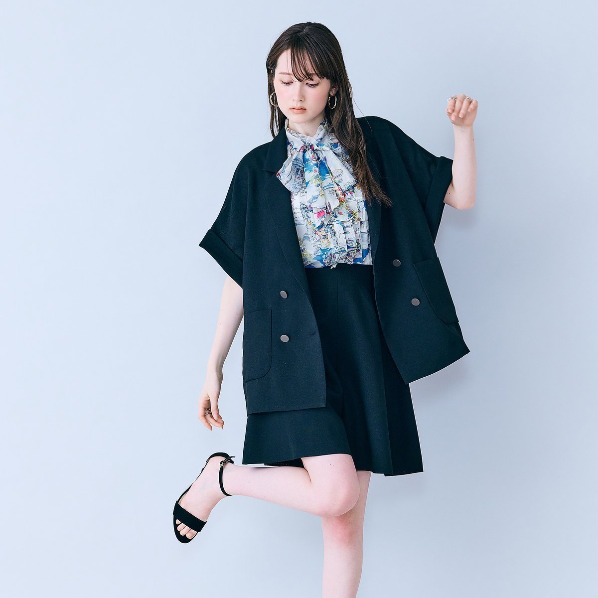 【ローズティアラ/Rose Tiara】のハーフスリーブダブルシアージャケット インテリア・キッズ・メンズ・レディースファッション・服の通販 founy(ファウニー) 　ファッション　Fashion　レディースファッション　Fashion for Women　アウター　Coat / Outerwear Collection　レディースジャケット・軽アウター　Jackets　シンプル　Simple, Minimal　スタンダード　Standard, Basic　スマート　Smart, Elegant　パターン　Pattern, Design Print　フェミニン　Feminine, Girly　プリント　Print, Printed Pattern　ポケット　Pocket, Pocket Detail　おすすめ　Recommended / Our Picks　夏　Summer　ブラック|ID: prp329100004975188 ipo3291000000037296787