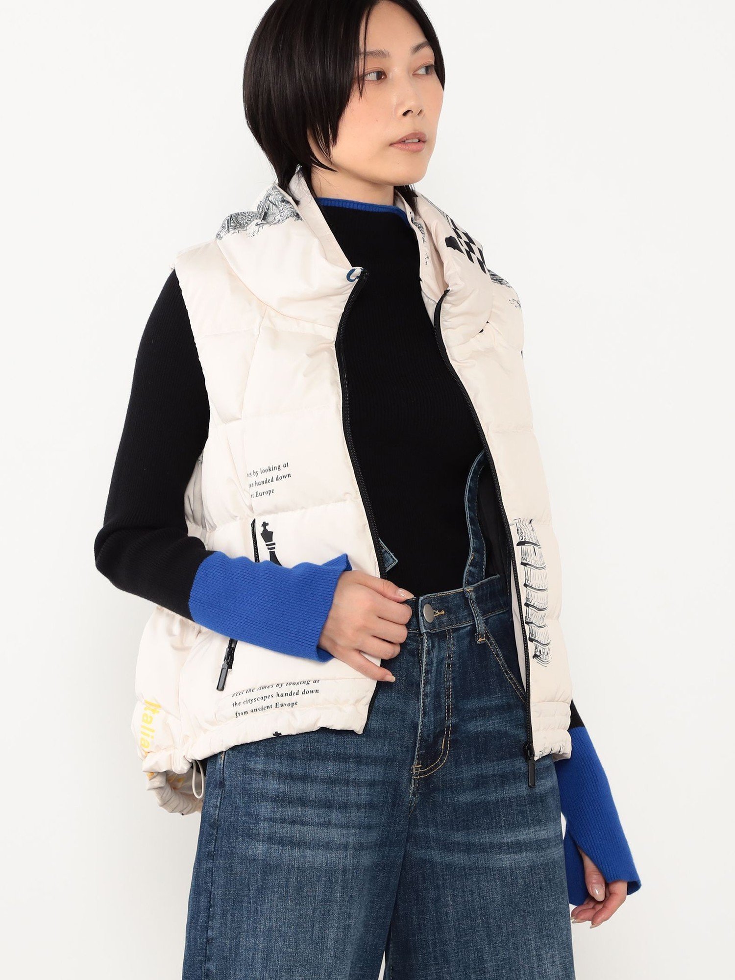 【ニコル クラブ/NICOLE CLUB】のチェス柄ダウンベスト インテリア・キッズ・メンズ・レディースファッション・服の通販 founy(ファウニー) 　ファッション　Fashion　レディースファッション　Fashion for Women　アウター　Coat / Outerwear Collection　トップス・カットソー　Cut & Sew Tops　ベスト&ジレ / 重ね着スタイル　Vests & Gilets　インナー　Innerwear　シンプル　Simple, Minimal　スタンド　Stand Collar, Upright Stand　スマート　Smart, Elegant　ダウン　Down, Puffer　トレンド　Trend, Trending Now　バランス　Balance, Style Balance　フェザー　Feather, Feather Detail　フォルム　Silhouette, Form　プリント　Print, Printed Pattern　ベスト　Vest, Waistcoat　ボトム　Bottoms, Lower Wear　ミックス　Mix, Mixed Style　リアル　Real, Realistic　28オフホワイト|ID: prp329100004975192 ipo3291000000037296799