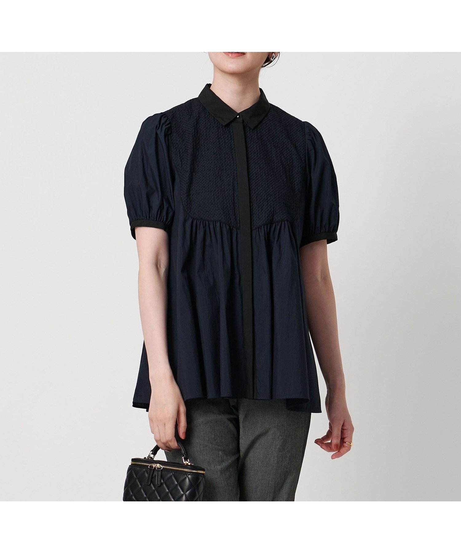 【ユナイテッドアローズ/UNITED ARROWS】のエンブロイダリーショートスリーブブラウス - ウォッシャブル - インテリア・キッズ・メンズ・レディースファッション・服の通販 founy(ファウニー) 　ファッション　Fashion　レディースファッション　Fashion for Women　トップス・カットソー　Cut & Sew Tops　シャツ・ブラウス・オフィスカジュアル　Elegant Blouses & Button-Ups　ウォッシャブル　Machine Washable　ヴィンテージ　Vintage Style　ギャザー　Gathered, Ruffled　ショート　Short, Short Length　ストレート　Straight, Straight Cut　スリーブ　Sleeve, Long Sleeve / Short Sleeve　タンブラー　Tumbler, Travel Mug　デニム　Denim, Jeans Material　ノースリーブ　Sleeveless, No-Sleeve　人気　Popular, Best Seller　パイピング　Piping, Trim Design　ヨーク　Yoke, Yoke Design　ワイド　Wide, Wide Fit　アウトレット　Outlet / Clearance　夏　Summer　NAVY|ID: prp329100004975283 ipo3291000000037297161