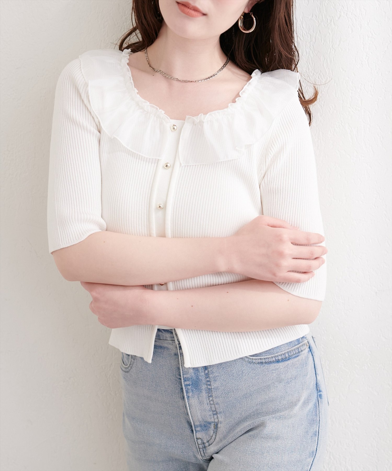 【ナチュラルクチュール/natural couture】の異素材フリル半袖ニット インテリア・キッズ・メンズ・レディースファッション・服の通販 founy(ファウニー) 　ファッション　Fashion　レディースファッション　Fashion for Women　トップス・カットソー　Cut & Sew Tops　ニット　Knit Tops & Sweaters　インナー　Innerwear　春　Spring　カーディガン　Cardigan, Knitwear　コンパクト　Compact, Small Size　シンプル　Simple, Minimal　ジャケット　Jacket, Outerwear　デニム　Denim, Jeans Material　バランス　Balance, Style Balance　フェミニン　Feminine, Girly　フリル　Frill, Ruffle　フレア　Flare, Flared　フロント　Front, Front Design　半袖　Short Sleeve, Half Sleeve　ロング　Long, Long-Length　S/S・春夏　SS, Spring/Summer, Warm Season　再入荷　Restock / Back in Stock　夏　Summer　エレガント 上品　Elegant　2026年　2026　2026春夏・S/S　Spring/Summer 2026 SS26　オフホワイト|ID: prp329100004975294 ipo3291000000037297224