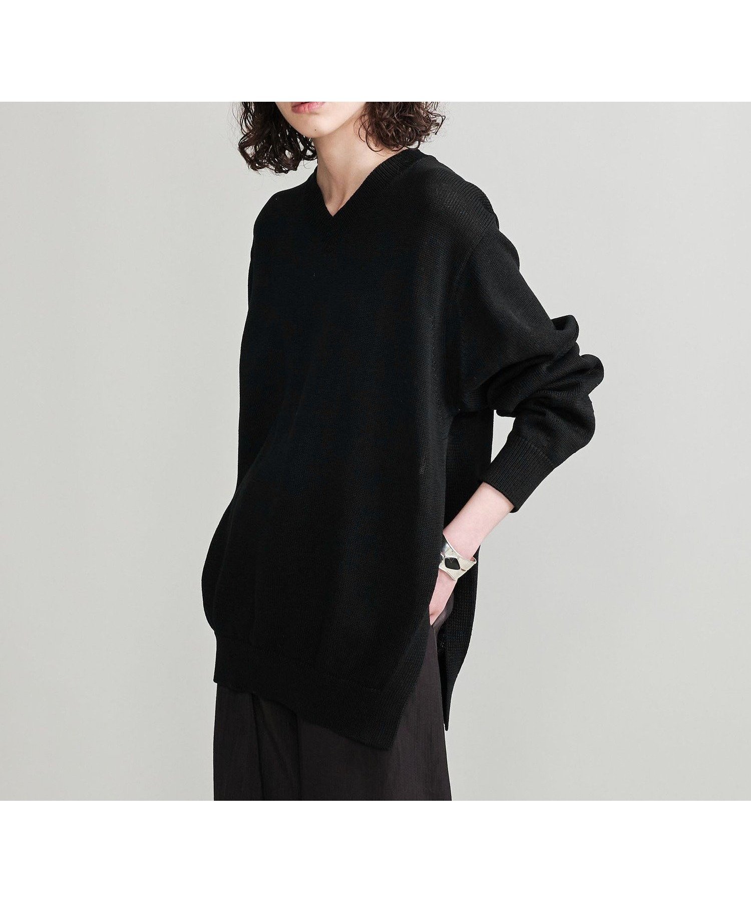 【ユナイテッドアローズ/UNITED ARROWS】のH マーセライズ コットン Vネックニットプルオーバー 大人の最旬トレンドファッション＆コーディネート founy(ファウニー) 　ファッション　Fashion　レディースファッション　Fashion for Women　トップス・カットソー　Cut & Sew Tops　ニット　Knit Tops & Sweaters　カジュアルプルオーバー・ニットトップス　Pullovers & Knit Tops / Casual Pullovers　Vネックトップス　V-Neck Tops / V-Cut Neckline Shirts　春　Spring　スマート　Smart, Elegant　スリット　Slit, Slit Detail　バランス　Balance, Style Balance　パープル　Purple, Violet　アウトレット　Outlet / Clearance　おすすめ　Recommended / Our Picks　 other-1|ID: prp329100004975296 ipo3291000000037297242