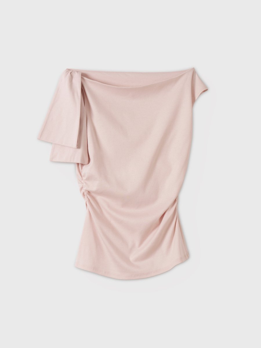 【エイミーイストワール/eimy istoire】のASYMMETRY RIBBON TOPS インテリア・キッズ・メンズ・レディースファッション・服の通販 founy(ファウニー) 　ファッション　Fashion　レディースファッション　Fashion for Women　トップス・カットソー　Cut & Sew Tops　アシンメトリー　Asymmetrical Style　ギャザー　Gathered, Ruffled　シンプル　Simple, Minimal　スラックス　Slacks, Dress Pants　スリーブ　Sleeve, Long Sleeve / Short Sleeve　デニム　Denim, Jeans Material　ドレープ　Drape, Draping Fabric　なめらか　Smooth, Silky Texture　フィット　Fit, Slim Fit　再入荷　Restock / Back in Stock　おすすめ　Recommended / Our Picks　PINK BEIGE|ID: prp329100004975299 ipo3291000000037297264