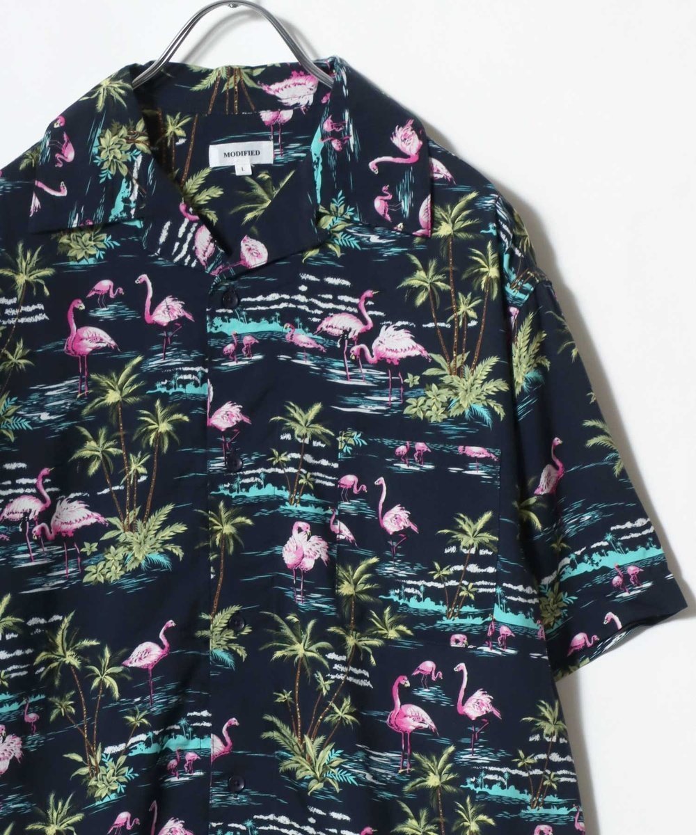 【サロン ハミュー/salong hameu】のアロハシャツ メンズ レーヨン ユニセックス 柄シャツ オープンカラー オーバーサイズ レディース ユニセックス インテリア・キッズ・メンズ・レディースファッション・服の通販 founy(ファウニー) 　ファッション　Fashion　レディースファッション　Fashion for Women　トップス・カットソー　Cut & Sew Tops　シャツ・ブラウス・オフィスカジュアル　Elegant Blouses & Button-Ups　インナー　Innerwear　オックス　Oxford Fabric　ヴィンテージ　Vintage Style　カラフル　Colorful Design　カーディガン　Cardigan, Knitwear　キャップ　Cap, Baseball Cap　サンダル　Sandals, Summer Shoes　シアー　Sheer, See-Through　シフォン　Chiffon, Lightweight Fabric　ショルダー　Shoulder, Shoulder Strap　ショーツ　Shorts, Short Pants　ショート　Short, Short Length　ジーンズ　Jeans, Denim Pants　ストライプ　Stripe, Striped Pattern　スニーカー　Sneakers, Trainers　タンク　Tank Top, Sleeveless Top　デニム　Denim, Jeans Material　トレンド　Trend, Trending Now　ドレープ　Drape, Draping Fabric　定番　Standard, Basic Item　ノースリーブ　Sleeveless, No-Sleeve　ハーフ　Half, Half-Length　パーカー　Hoodie, Parka　フレア　Flare, Flared　ブロード　Broadcloth, Fine Cotton　ボタニカル　Botanical, Floral Pattern　ネイビー系2|ID: prp329100004975310 ipo3291000000037297329
