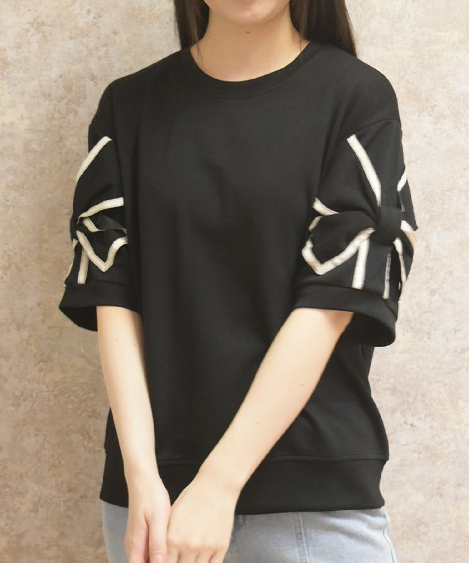 【アクシーズファム/axes femme】のリボン袖半袖プルオーバー インテリア・キッズ・メンズ・レディースファッション・服の通販 founy(ファウニー) 　ファッション　Fashion　レディースファッション　Fashion for Women　トップス・カットソー　Cut & Sew Tops　カジュアルプルオーバー・ニットトップス　Pullovers & Knit Tops / Casual Pullovers　おすすめ　Recommended / Our Picks　シンプル　Simple, Minimal　ドレープ　Drape, Draping Fabric　バランス　Balance, Style Balance　リボン　Ribbon, Bow　リラックス　Relax, Relaxed Fit　半袖　Short Sleeve, Half Sleeve　黒|ID: prp329100004975365 ipo3291000000037297617