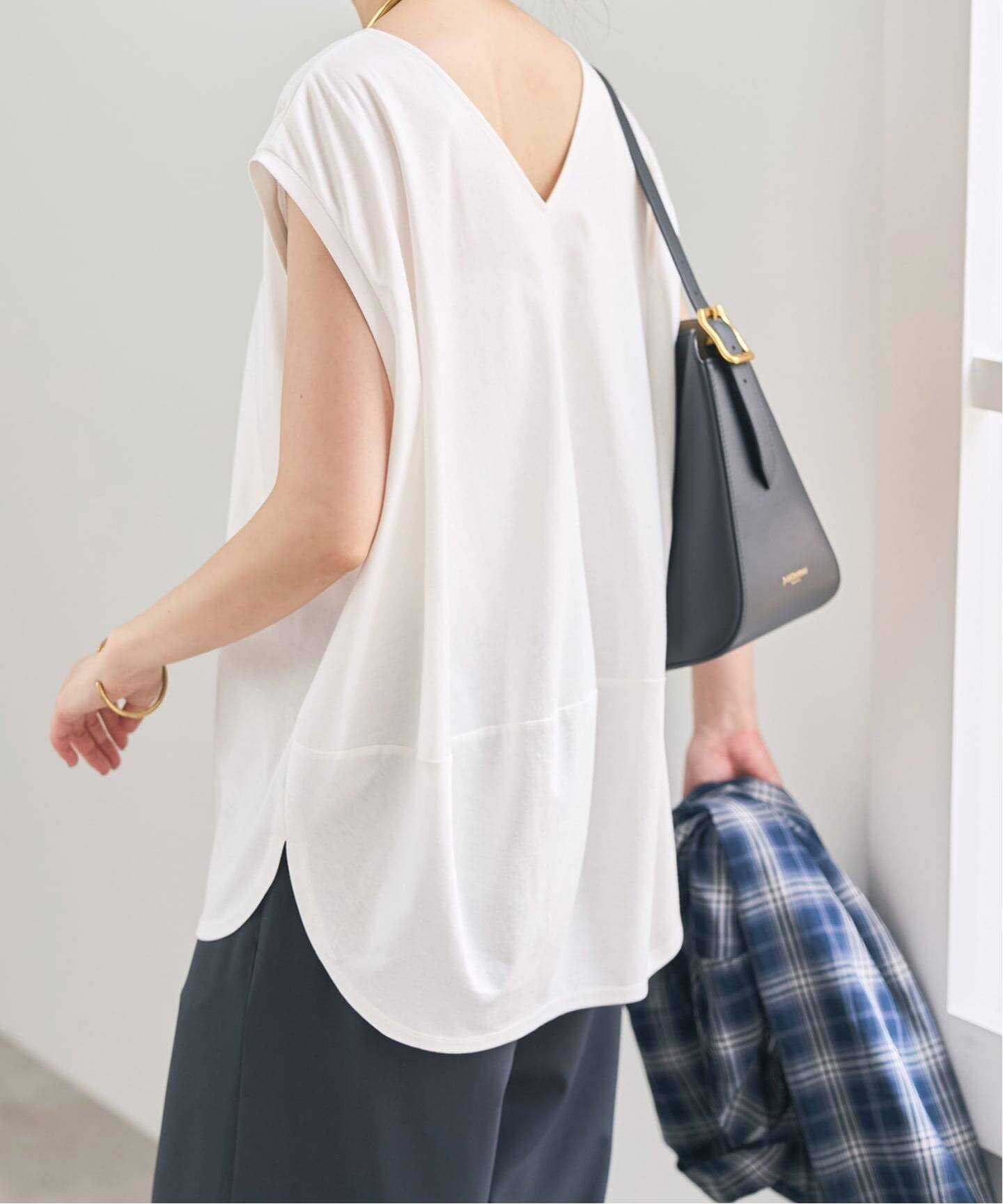 【スピック&スパン/Spick & Span】の汗染み防止バックドレーププルオーバー 大人の最旬トレンドファッション＆コーディネート founy(ファウニー) 　ファッション　Fashion　レディースファッション　Fashion for Women　トップス・カットソー　Cut & Sew Tops　カジュアルプルオーバー・ニットトップス　Pullovers & Knit Tops / Casual Pullovers　バッグ　Bags　おすすめ　Recommended / Our Picks　シンプル　Simple, Minimal　デニム　Denim, Jeans Material　ドレープ　Drape, Draping Fabric　バランス　Balance, Style Balance　 other-1|ID: prp329100004975367 ipo3291000000037297621