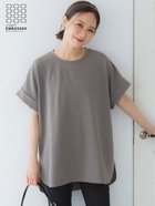 【コカ/COCA】の【田中里奈様着用】ライトエンボスロールアップスリーブトップス 大人の最旬トレンドファッション＆コーディネート founy(ファウニー) ファッション Fashion レディースファッション Fashion for Women トップス・カットソー Cut & Sew Tops 春 Spring 洗える Machine Washable カットソー Cut and Sewn Top 軽量 Lightweight, Ultra Light シンプル Simple, Minimal スリット Slit, Slit Detail スリーブ Sleeve, Long Sleeve / Short Sleeve デニム Denim, Jeans Material バランス Balance, Style Balance ビッグ Big, Oversized フレンチ French, French Style ヘムライン Hemline, Bottom Cut ポケット Pocket, Pocket Detail 半袖 Short Sleeve, Half Sleeve 無地 Plain, Solid Color リラックス Relax, Relaxed Fit ワイド Wide, Wide Fit 夏 Summer 旅行 Travel 2026年 2026 2026春夏・S/S Spring/Summer 2026 SS26 thumbnail Dk.beige|ID: prp329100004975376 ipo3291000000037297662