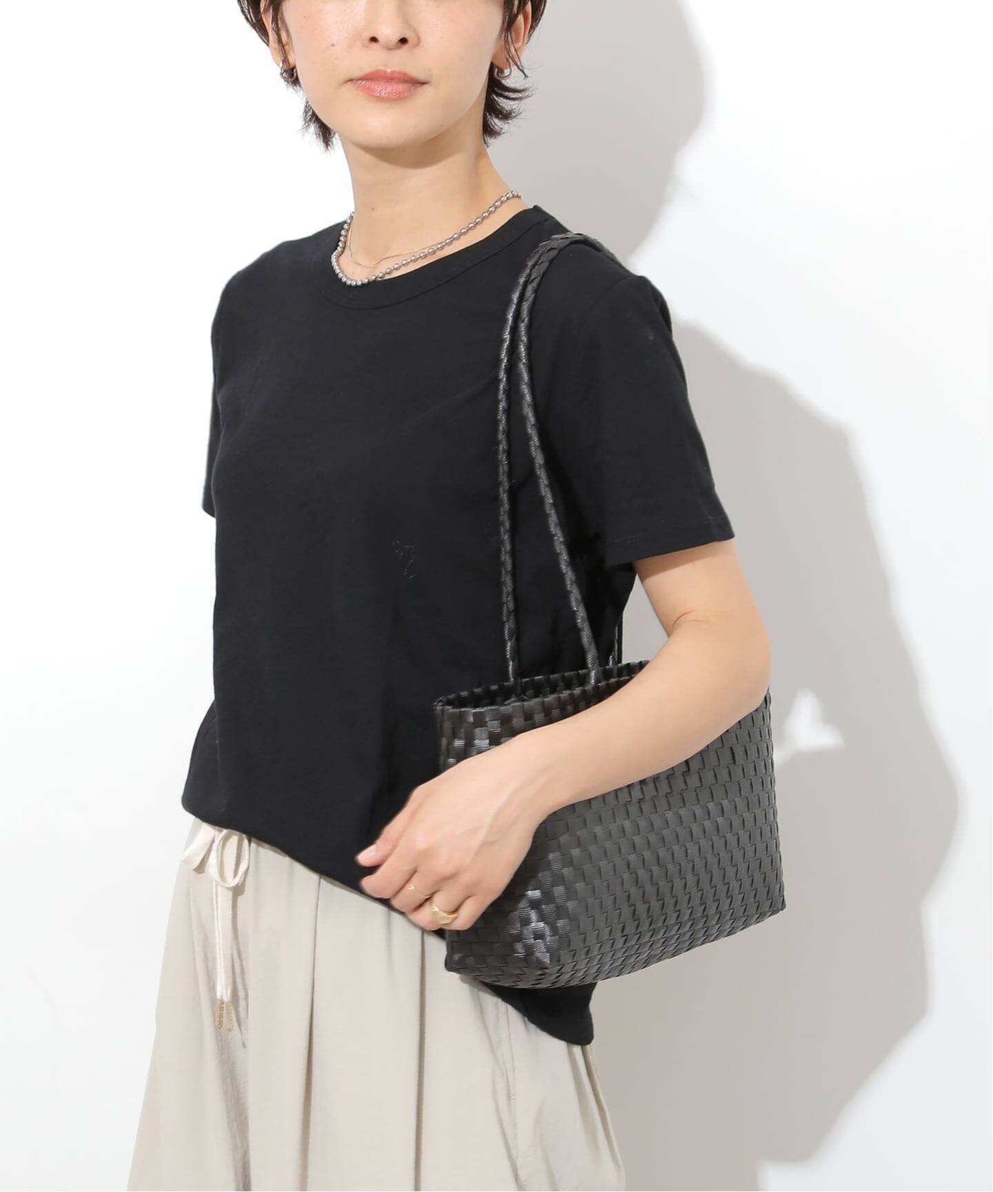 【ジャーナルスタンダード レリューム/JOURNAL STANDARD relume】のシアーツイストコットンハーフスリーブTEE インテリア・キッズ・メンズ・レディースファッション・服の通販 founy(ファウニー) 　ファッション　Fashion　レディースファッション　Fashion for Women　2026年　2026　2026春夏・S/S　Spring/Summer 2026 SS26　インナー　Innerwear　カーディガン　Cardigan, Knitwear　スリーブ　Sleeve, Long Sleeve / Short Sleeve　ハーフ　Half, Half-Length　ベーシック　Basic, Essential　半袖　Short Sleeve, Half Sleeve　夏　Summer　ブラック|ID: prp329100004975404 ipo3291000000037297768
